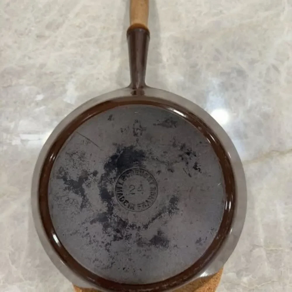 Vintage Le Creuset #24 Brown Cast Iron Enamel Wood Handle Skillet Fry Pan